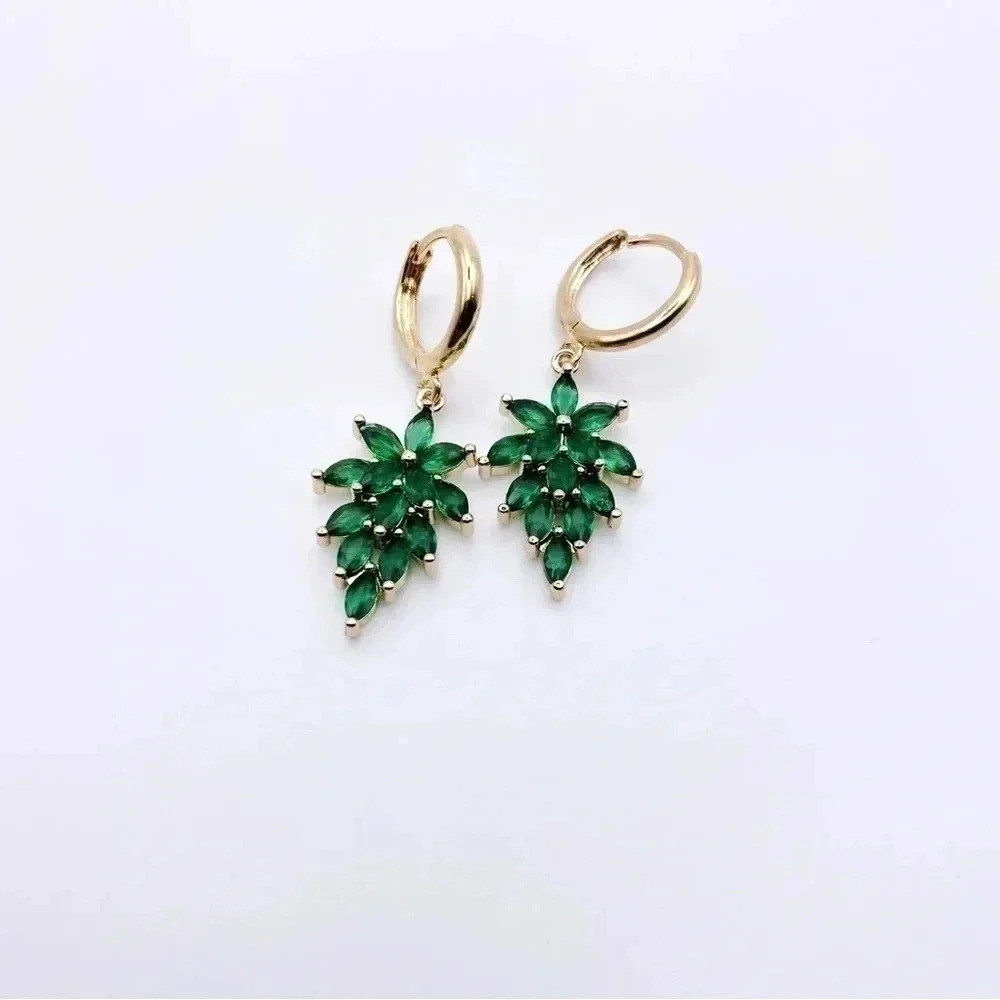 DROP Leaves Earrings Gold Plated
